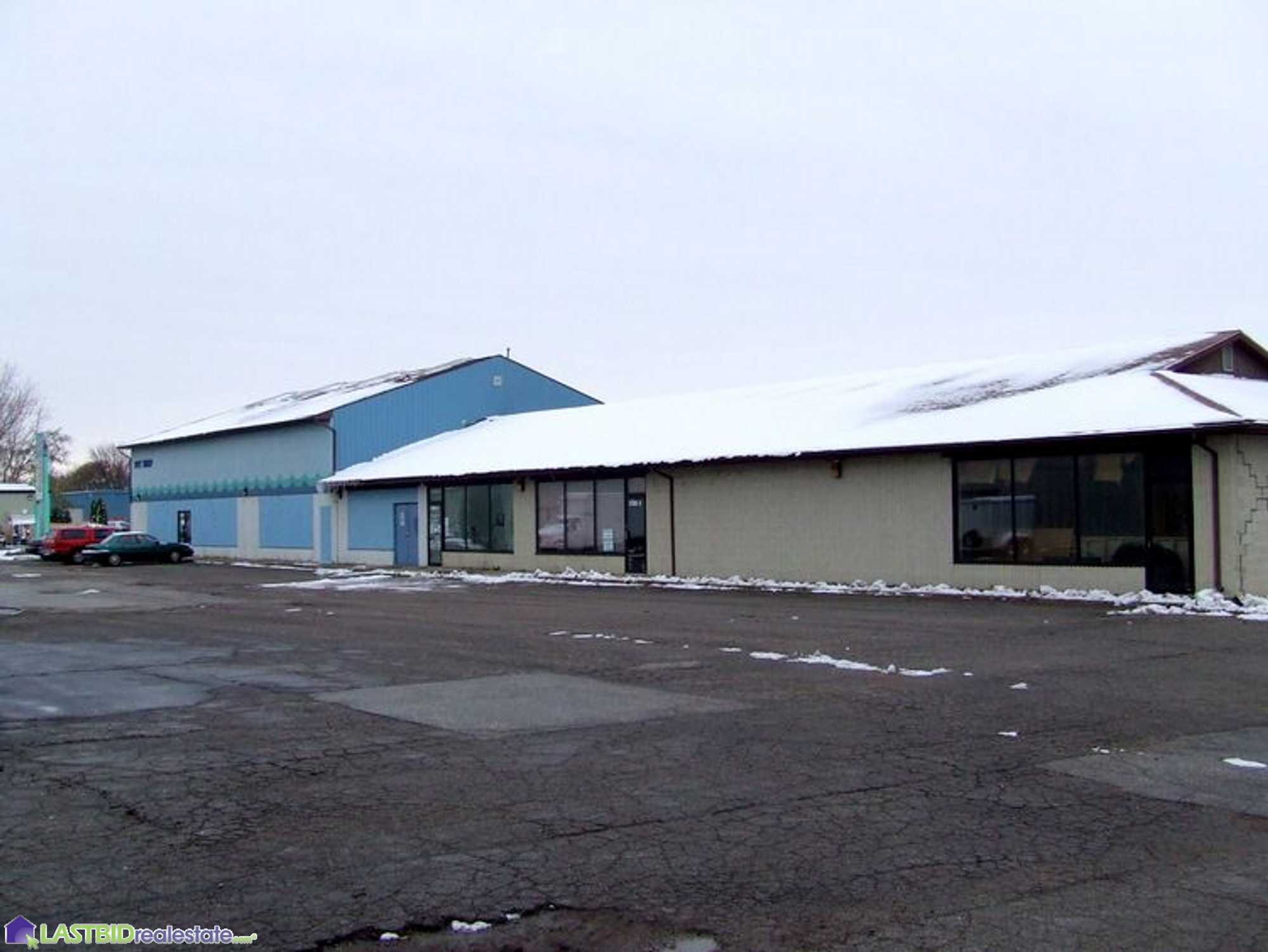 Commercial Building For Sale – Saginaw MI