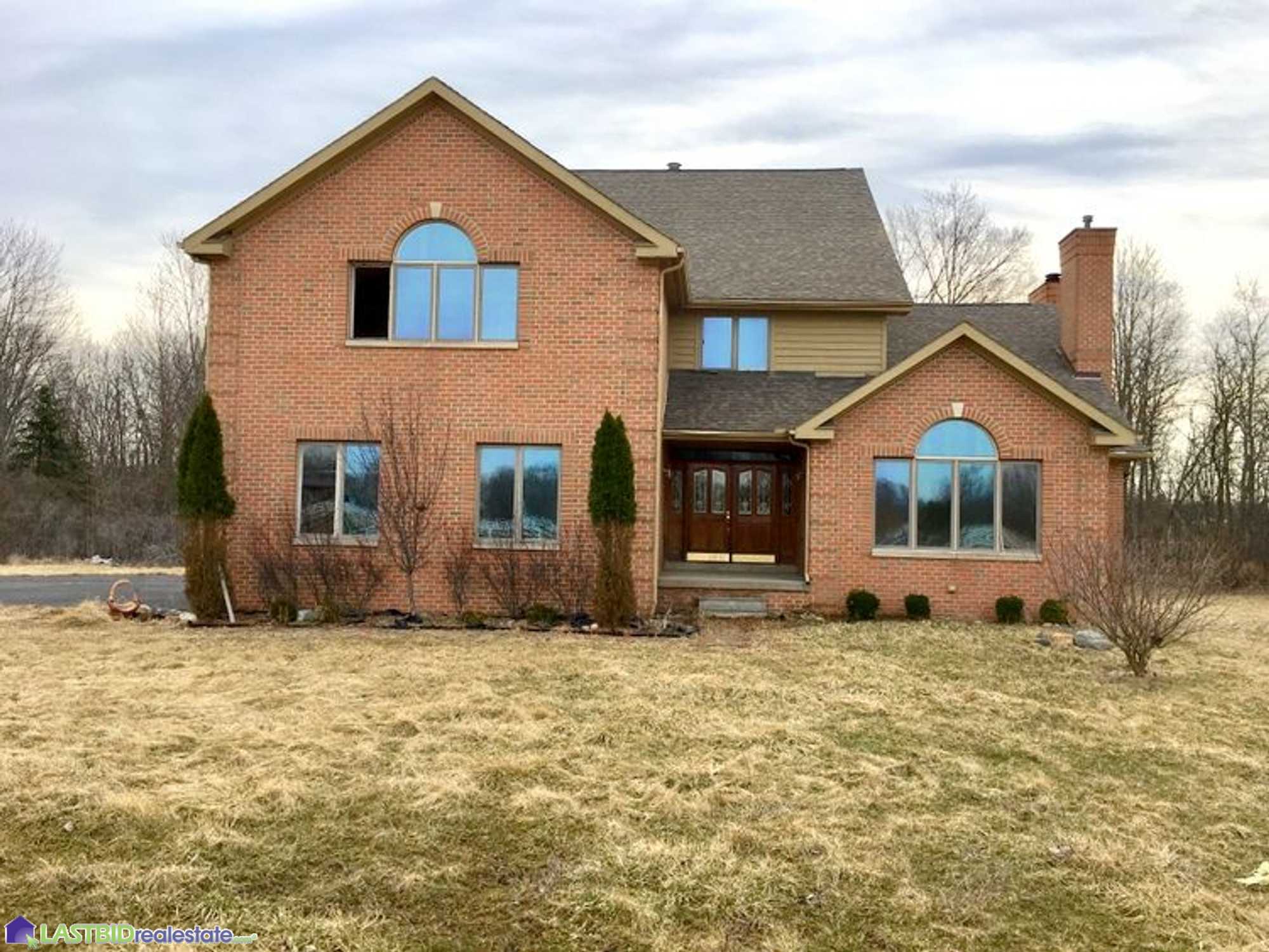 Beautiful Home In Okemos, MI For Auction LastBid Real Estate