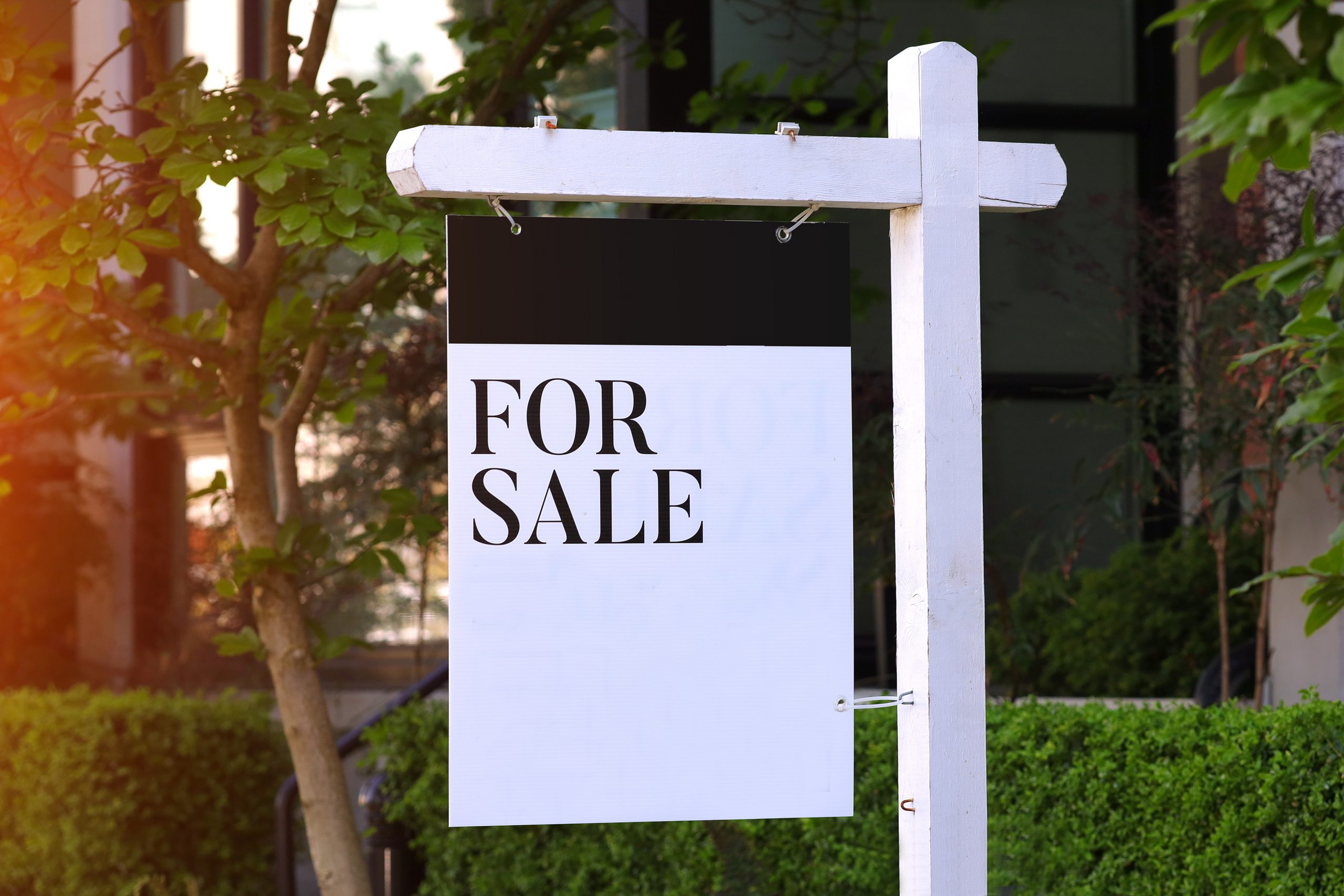 Selling Your Property on LASTBIDrealestate: A Step-by-Step Guide